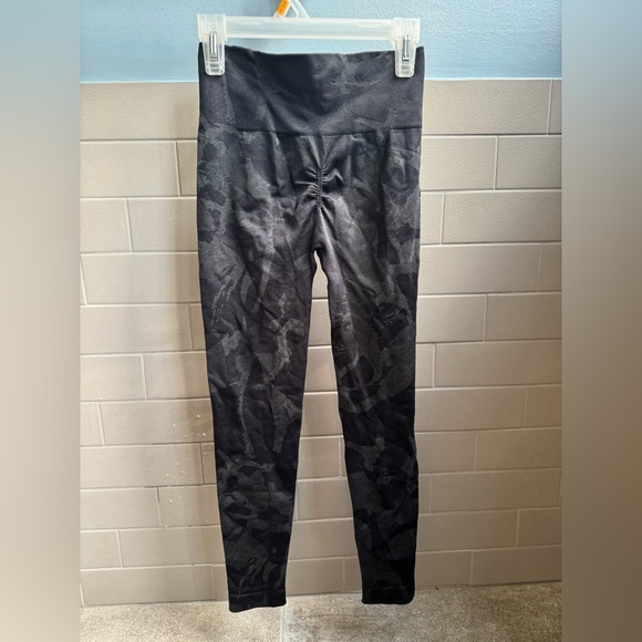 Gym shark Leggings Bundle XS - Picture 3 of 5